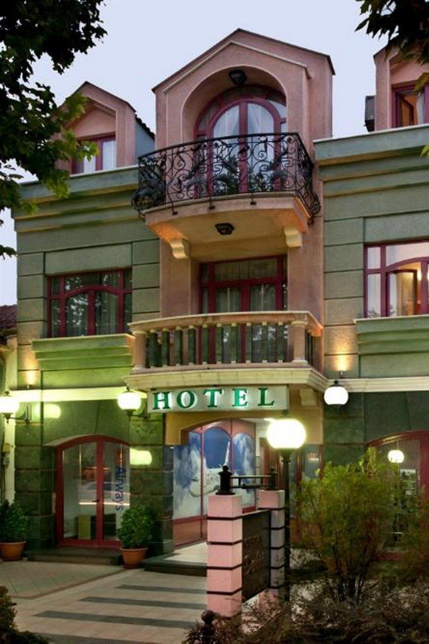 Hotel Eminent Podgorica Eksteriør billede
